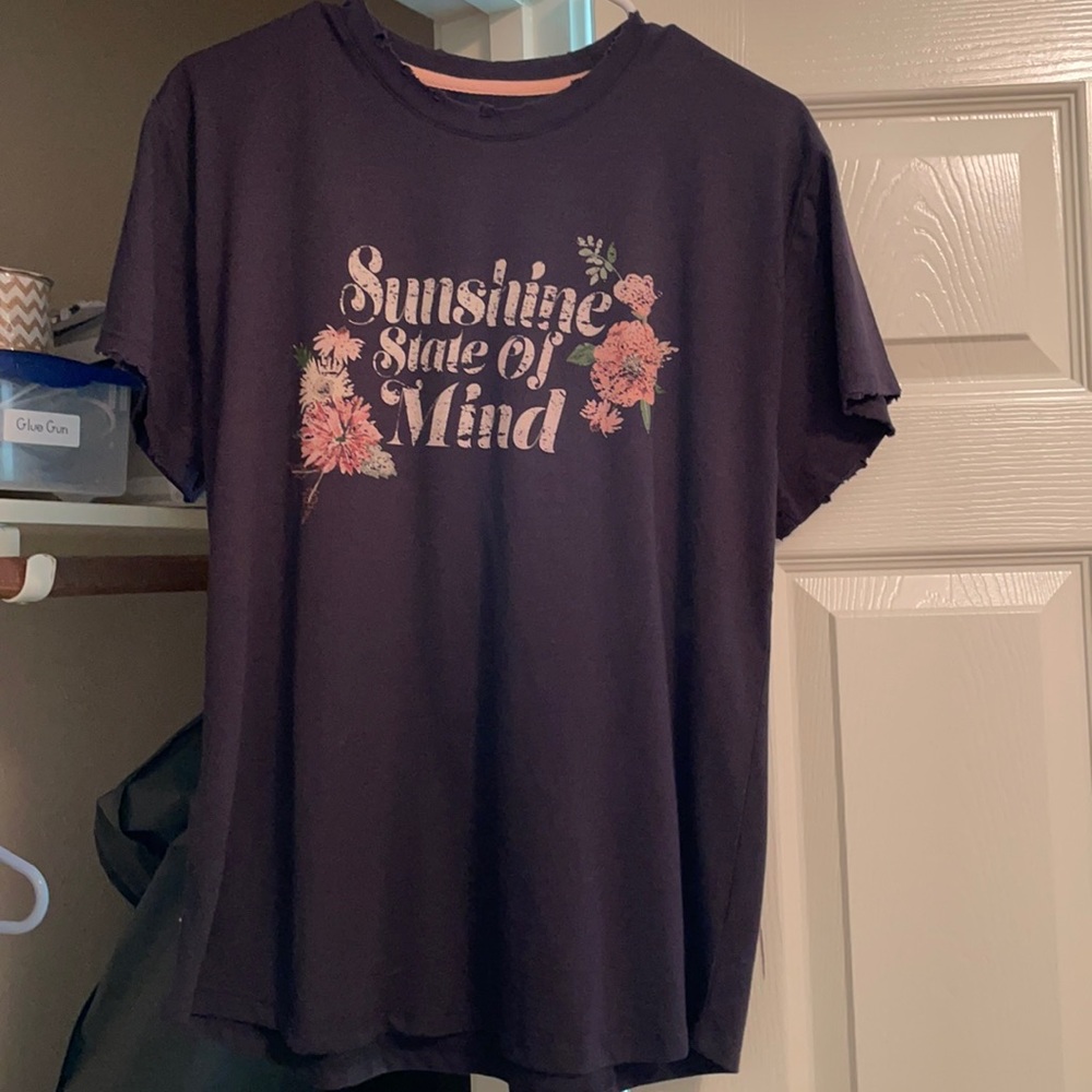 NWOT-Sunshine State of Mind Tee -Good Hart Line